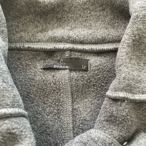 prAna fleece gray full zip back cropped sweatshirt sweater sz L - Picture 10 of 11